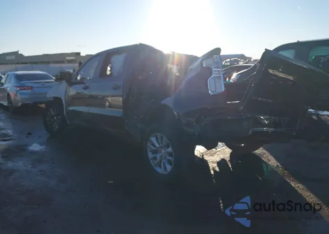 2021 Chevrolet Silverado 1500 2Wd Short Bed Custom z USA, uszkodzony, nr VIN 3GCPWBEK7MG215055